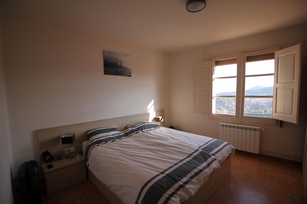 Apartment Market Square Кардона Стая снимка